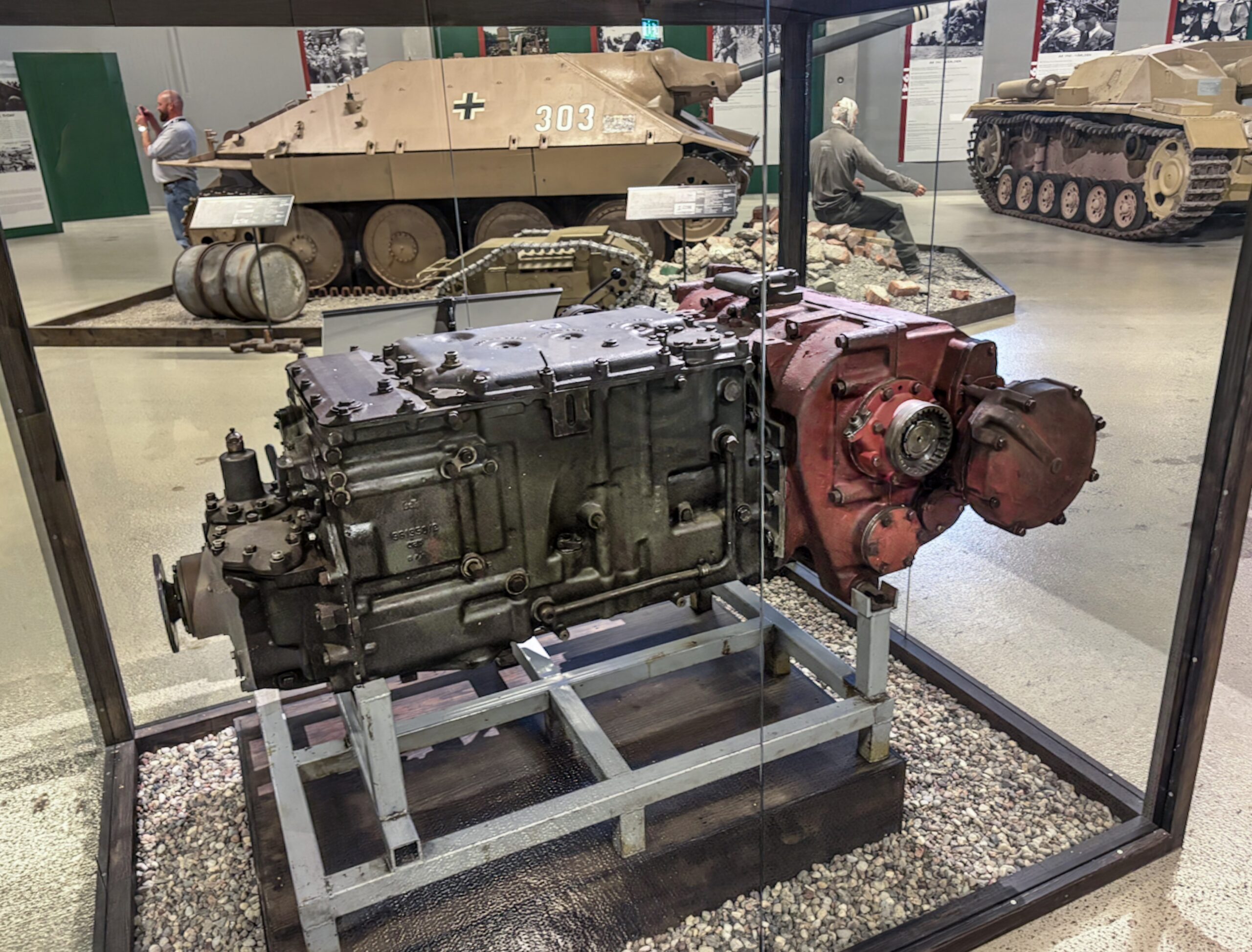 King Tiger gear box on display at Arsenalen.